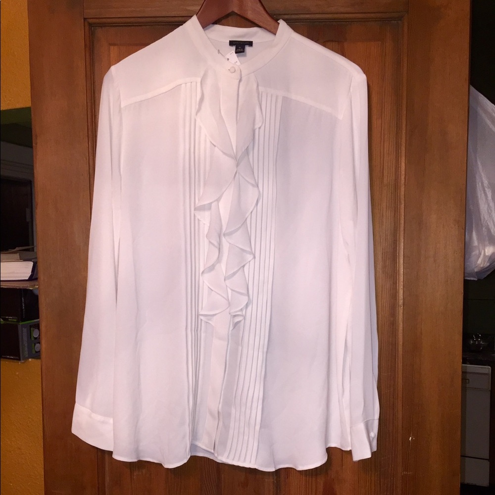 ANN TAYLOR PLEATED RUFFLES FRONT TOP - XL...NEW